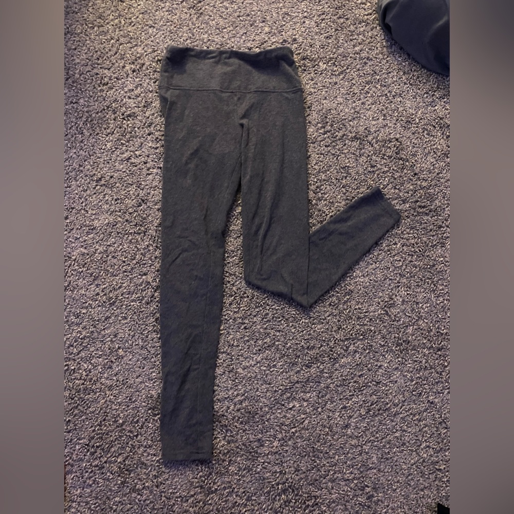 Gray leggings